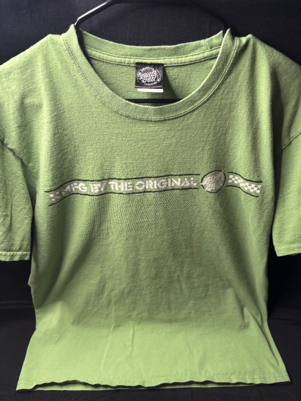 Santa Cruz Men’s Large Skateboards Double Sided Graphic T Shirt Green Skate Tee.